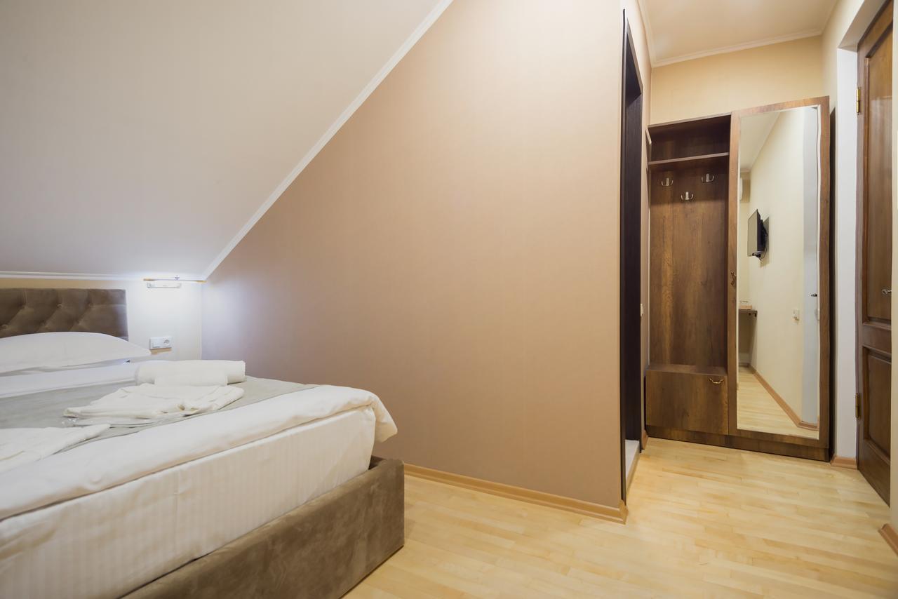9 Rooms Тбилиси Экстерьер фото